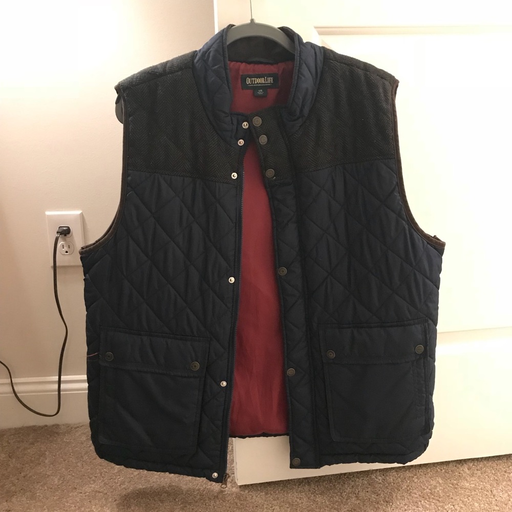 Navy Blue Quilted Vest
